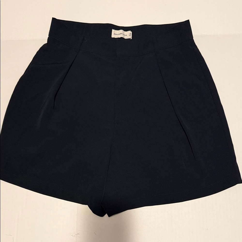 Abercrombie & Fitch Black High-Waist Tailored Shorts